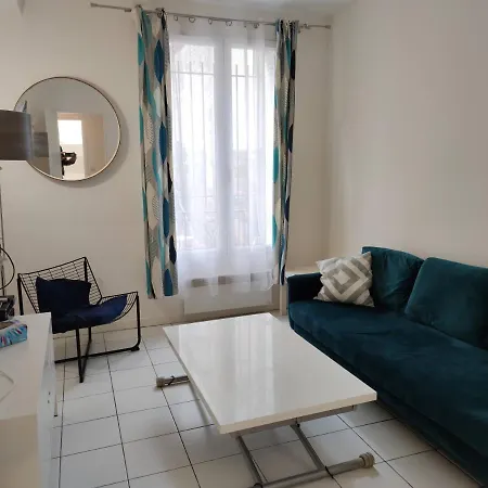 Modern 1 Bedroom Apartment Near The Metro. Ivry-sur-Seine Exterior photo