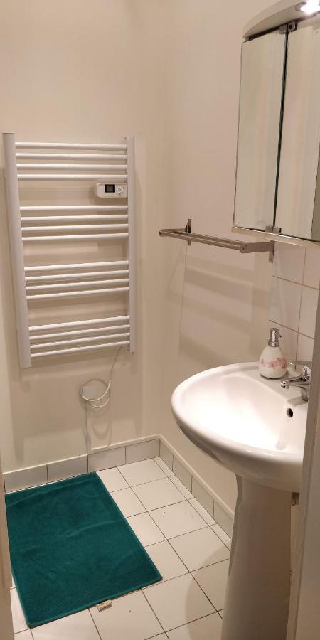 Modern 1 Bedroom Near The Metro. Holiday home Ivry-sur-Seine