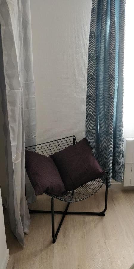 Modern 1 Bedroom Near The Metro. Ferienhaus