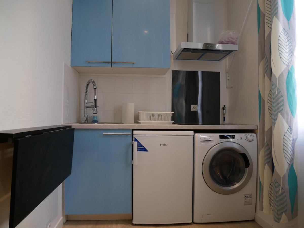Modern 1 Bedroom Near The Metro. Ferienhaus