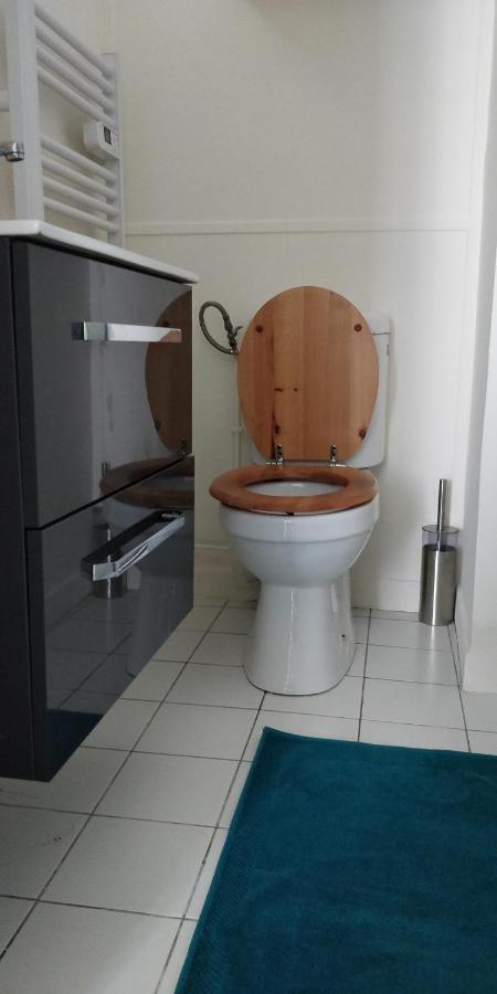 Modern 1 Bedroom Near The Metro. Ferienhaus Ivry-sur-Seine